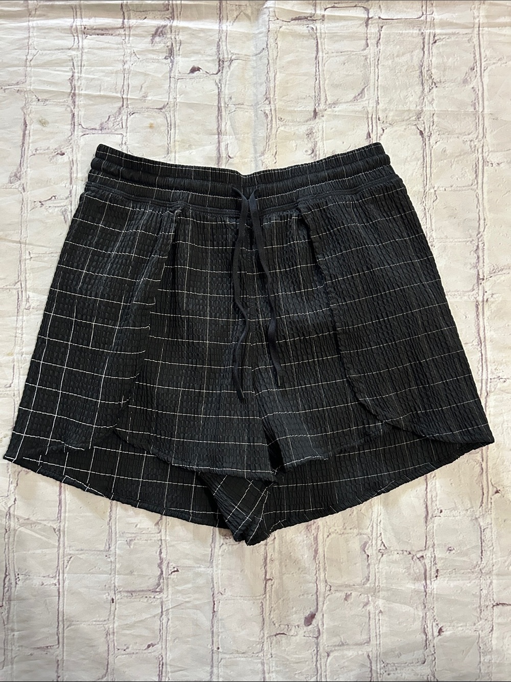 Lululemon Negative Split Textured Run Short 2.5" *Reflective Black XXS Grid - Picture 7 of 11